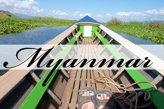 Foto Flip Friday July 2015 Theme: Toes in Situ, Boat across Inle Lake, Myanmar Postcard photo Front