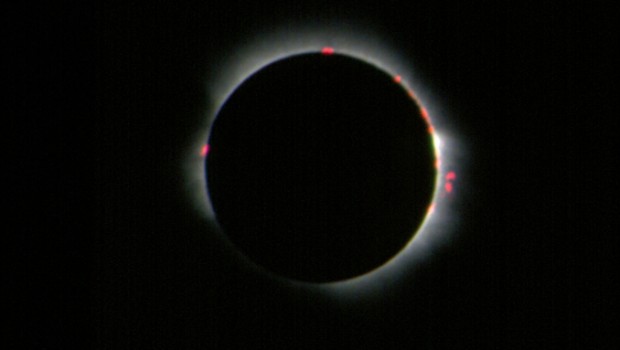 Solar Eclipse - the magical "Bailey's Beads"