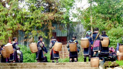 GalleryHillTribeGroup (First Glimpse of Sapa)