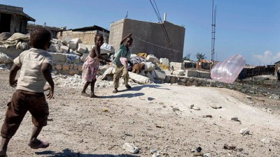 KidsFlyingKitesSlider (Travel Books That Inspire: "The Wander Year")