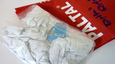 Bag4-678×383 (Only In Asia: Well Gosh, a Present… for MEEE???)