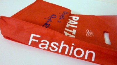 FASHIONBagSlider678x383 (Only In Asia: Well Gosh, a Present… for MEEE???)