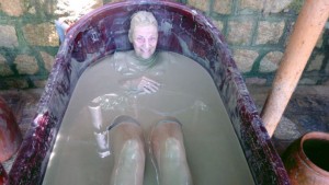 Day3DyMudbathGallery678x383 (A Dash to Nha Trang: Day 3 – Bliss and Ack!)