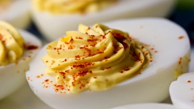 DeviledEggs678x383 (EFL Cooking Class [VIDEO]:  Let Them Eat… Deviled Eggs!)