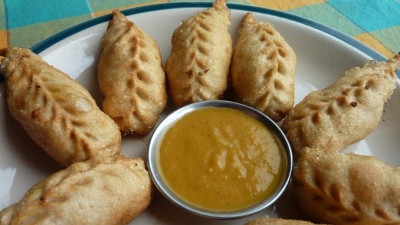 13MoMos (Drizzly Nepal (a.k.a. All Is Not Always Rosy for We Wanderlusts))