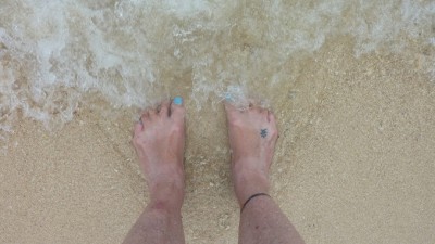 dy-feet-in-surf (I’m BAAAAACK! (from Nepal, Borneo and Brunei))