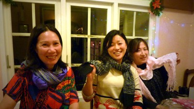 Christmas2012MaiMikiSaikaScarvesSlider (Expat Desperately Seeking the Christmas Spirit)