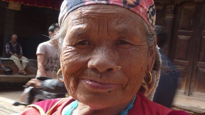 ColorfulWomanBhaktapurNewSlider (Catching up on Nepal: Bhaktapur)