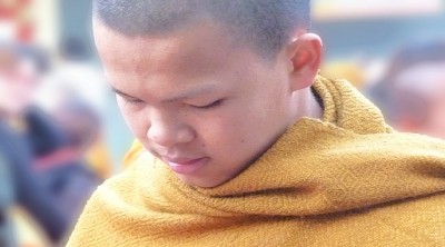 Monk2Slider (10,000 – Yep, Ten THOUSAND Saffron-Robed Monks)