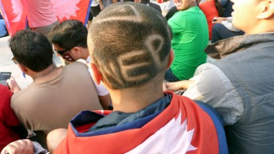 (Kathmandu: Sardine-fest with 20,000 Nepal Soccer Fans!)