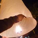TL-LanternLaunchCloseup350x414 (Ringing In The New Year In Chiang Mai)