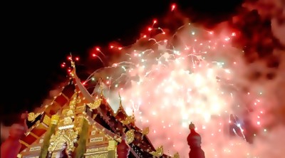 TL-NewYearsEveSlider (Ringing In The New Year In Chiang Mai)