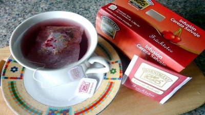 CuencaCerezaTeaSlider (Spanish:  Ah, the Difference a Single Letter Makes…)