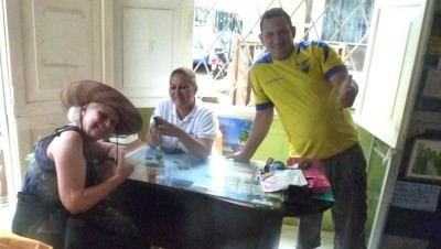 CruiseNegotiationsSlider (Cheap Galapagos?  Yup, Youbetcha!)