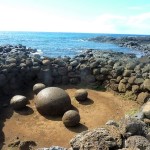 NavelOfTheWorld900 (Easter Island – on the CHEAP)