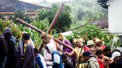 Semana-Santa-Good-Friday-Crucifiction-Procession-slider (Expat Life: Semana Santa Edition)