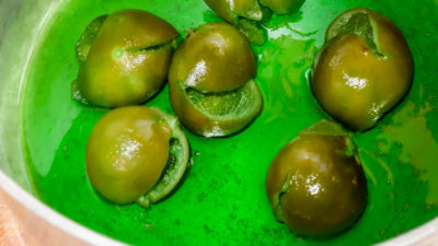 Step 3: Make sugar syrup (Coconut Stuffed Limes)