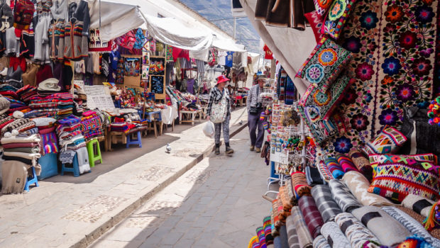 The Pisac market is HUGE - here you'll find the best prices for souvenirs.