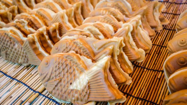 Fish-shaped “taiyaki”...